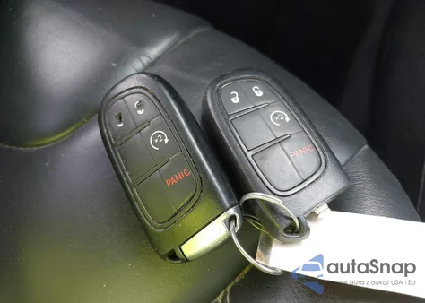 2016 Jeep Cherokee Limited из США, поврежденный, VIN 1C4PJMDB7GW218443